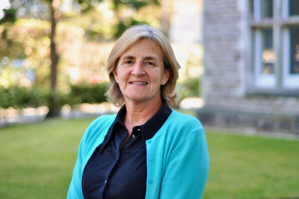 Professor Lesley Haig